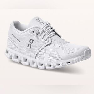 ON Running Cloud 5 Women’s White Athletic Shoes!!